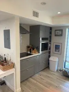 Picture of 1814 Presidential Way 101, West Palm Beach, FL 33401