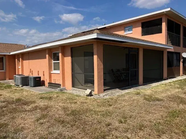 Picture of 608 SE 6Th St E, Cape Coral FL 33990
