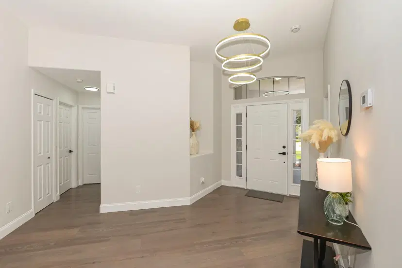 Picture of 590 Valencia Cir, Vero Beach FL 32968
