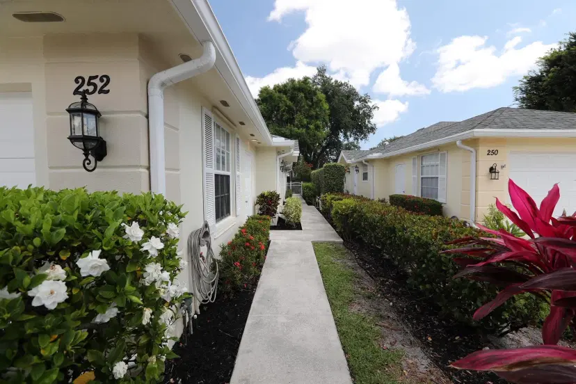 Picture of 252 Brier Circle, Jupiter FL 33458