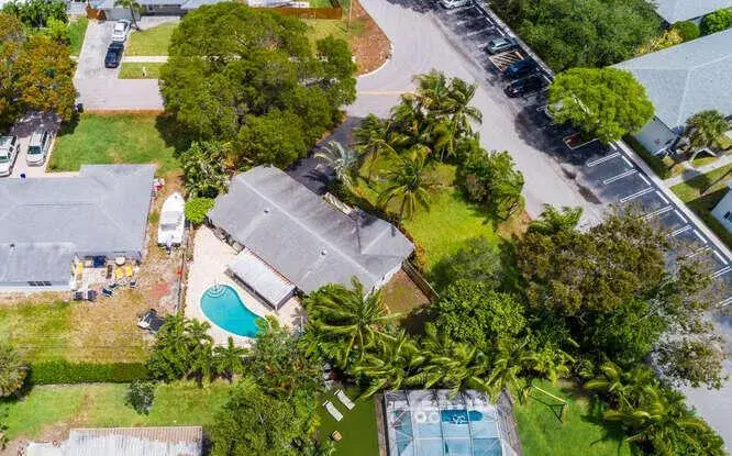Picture of 316 Leigh Road, Tequesta FL 33469