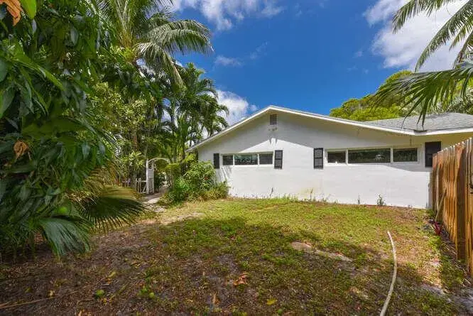 Picture of 316 Leigh Road, Tequesta FL 33469