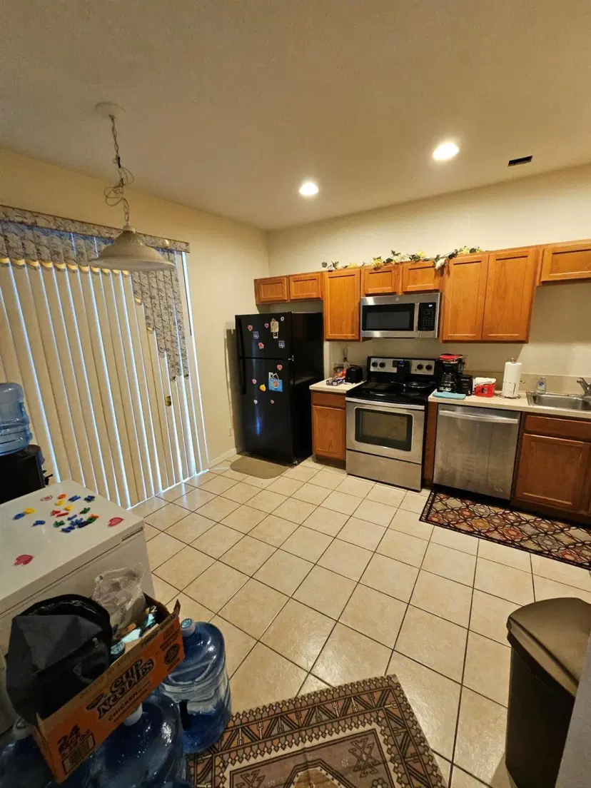 Picture of 2128 Oakmont Drive 2128, Riviera Beach FL 33404