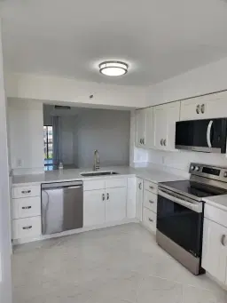 Picture of 14475 N Strathmore Lane 707, Delray Beach, FL 33446