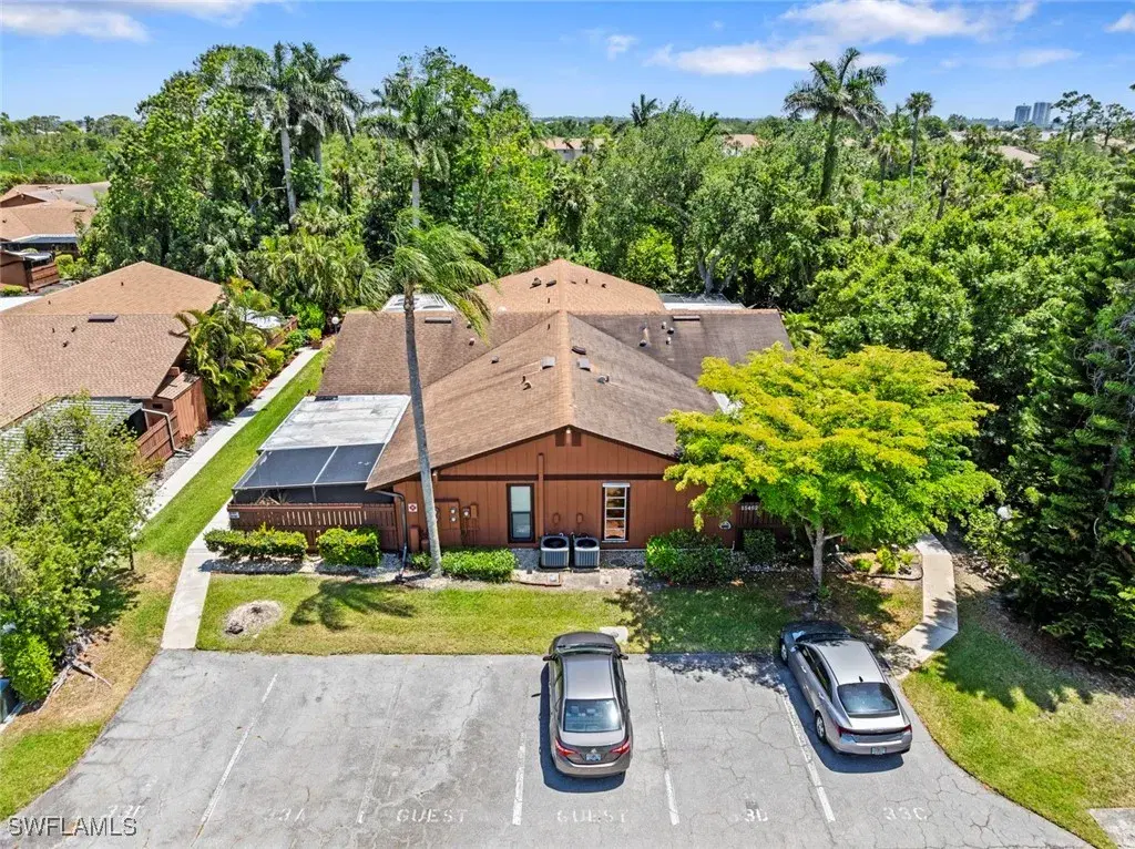 Picture of 15464 Crystal Lake Dr, North Fort Myers, FL 33917