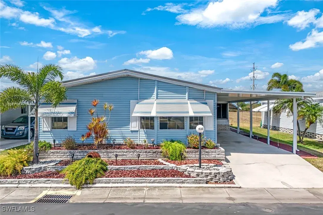 Picture of 433 Rainbow Dr, North Fort Myers, FL 33903