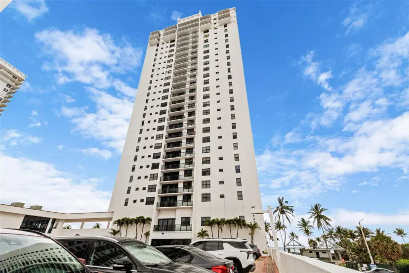 Picture of 2301 S Ocean Dr 2608, Hollywood FL 33019