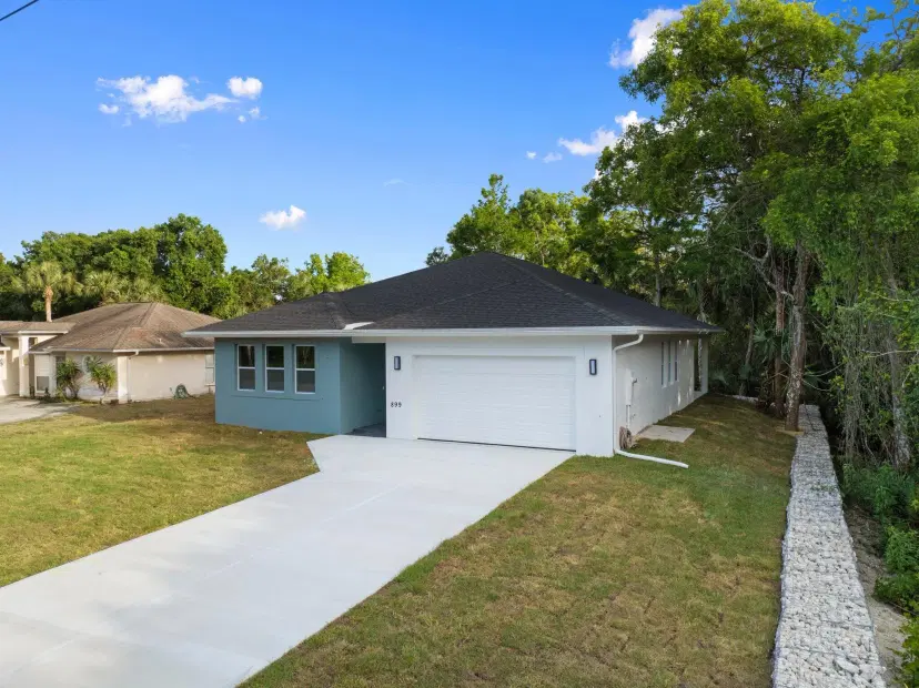 Picture of 899 Gladiola Avenue, Sebastian, FL 32958