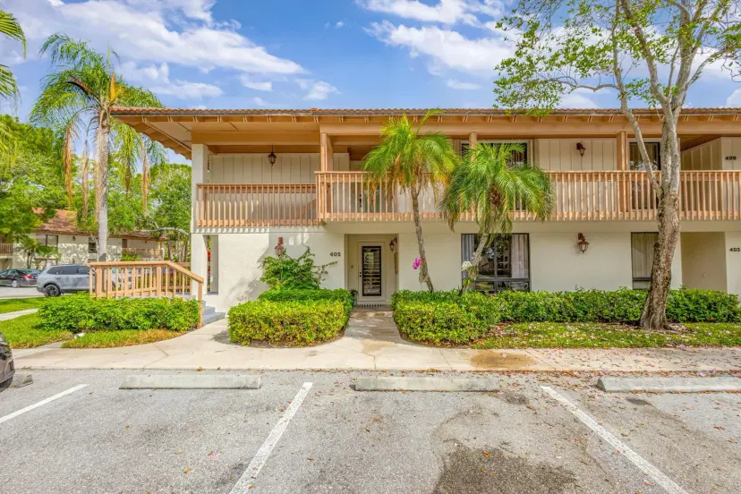 Picture of 405 Brackenwood Lane S, Palm Beach Gardens FL 33418