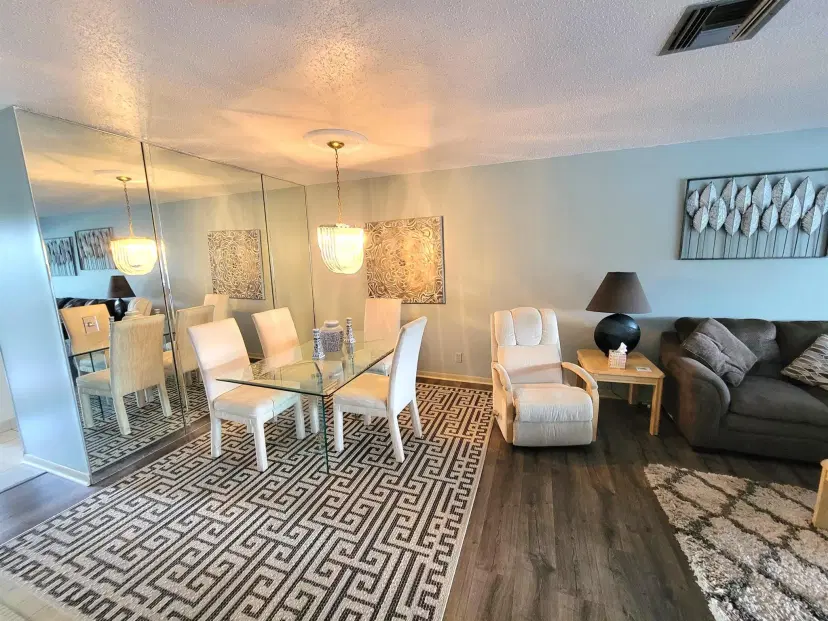 Picture of 2401 Del Aire Boulevard 202, Delray Beach FL 33445