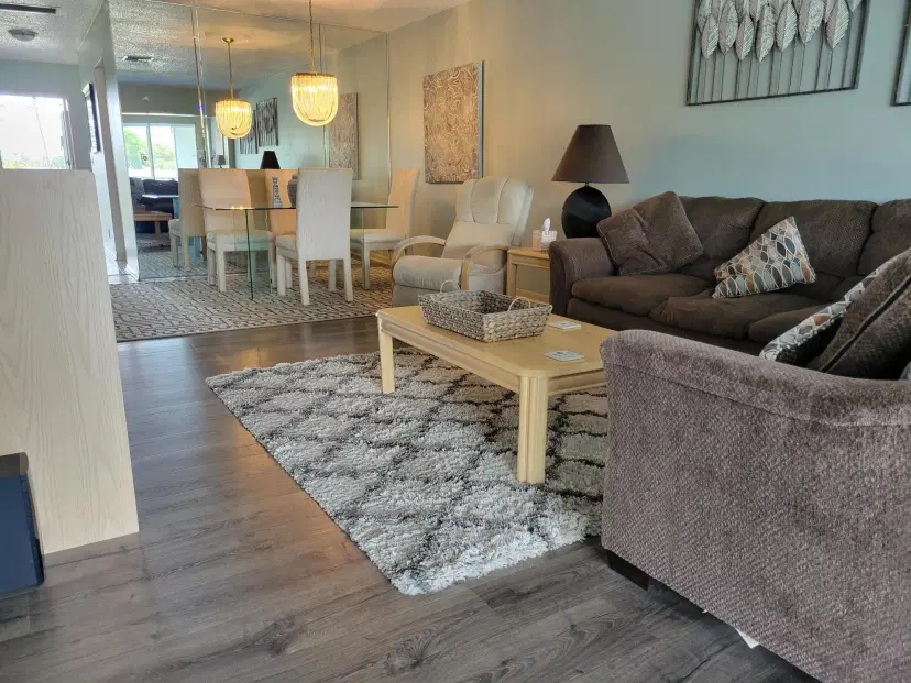 Picture of 2401 Del Aire Boulevard 202, Delray Beach FL 33445