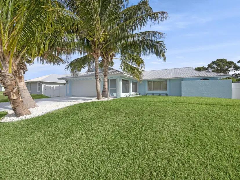 Picture of 1409 SW Aachen Avenue, Port St Lucie FL 34953