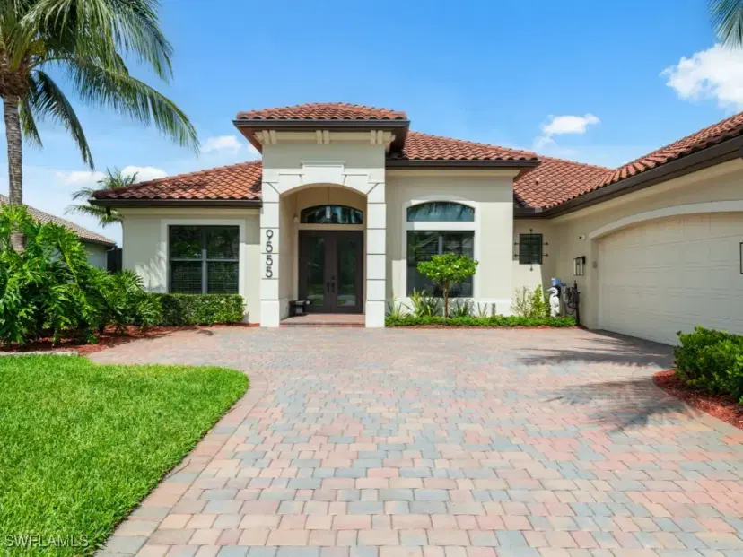 Picture of 9555 Firenze Cir, Naples FL 34113