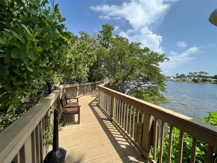 Picture of 2319 Tuscany Way 2319, Boynton Beach FL 33435