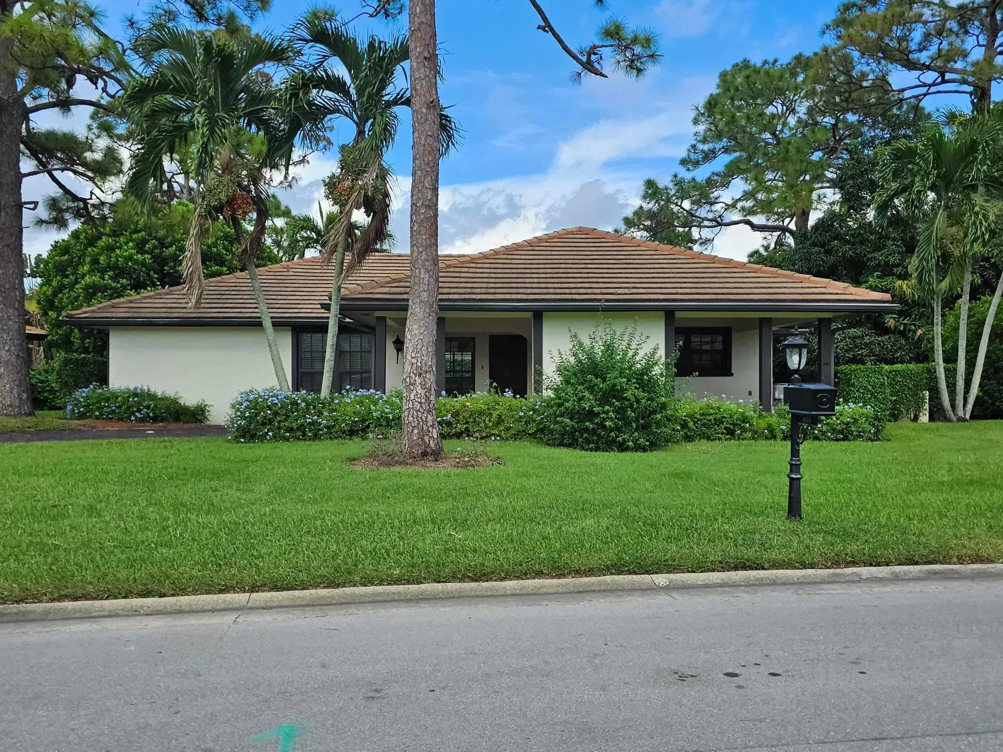 Picture of 435 Pine Villa Drive, Atlantis, FL 33462