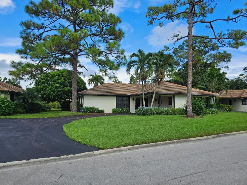 Picture of 435 Pine Villa Drive, Atlantis FL 33462