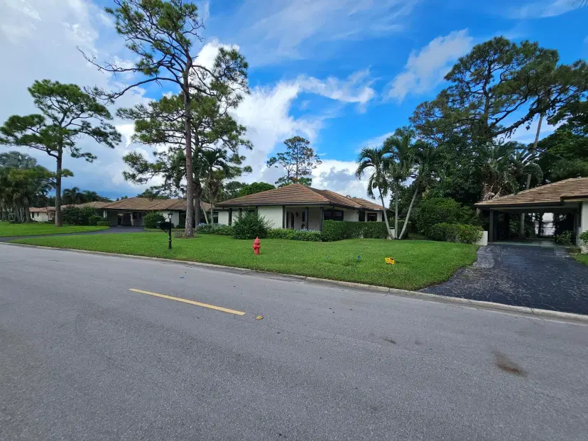 Picture of 435 Pine Villa Drive, Atlantis FL 33462