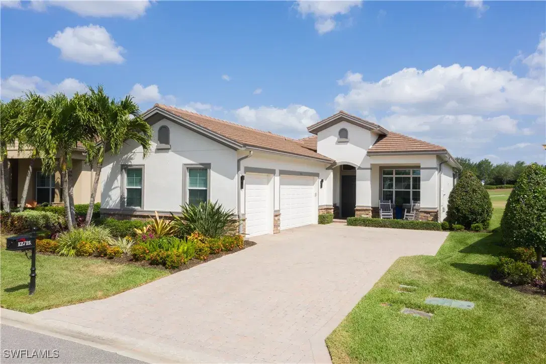 Picture of 12715 Fairway Cove Ct, Fort Myers, FL 33905
