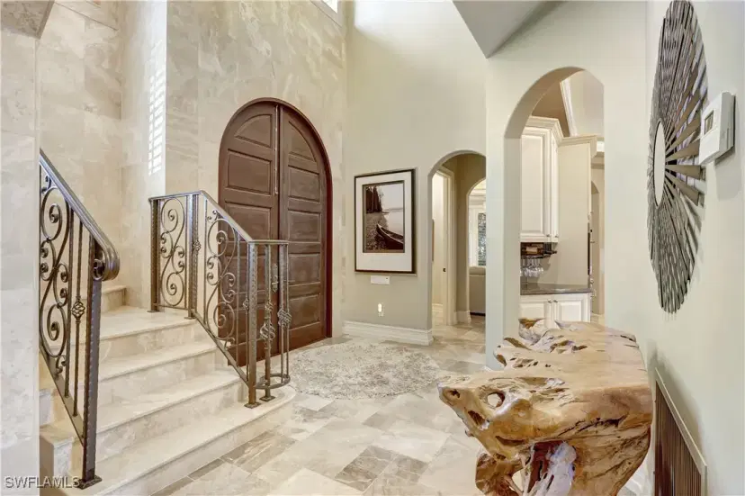 Picture of 1947 Gordon River Ln, Naples FL 34104