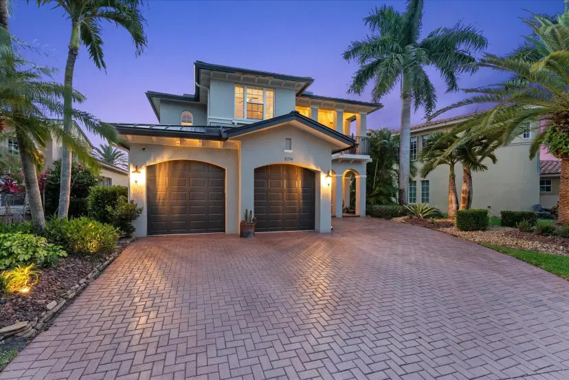 Picture of 8274 NW 107Th Ter, Parkland FL 33076