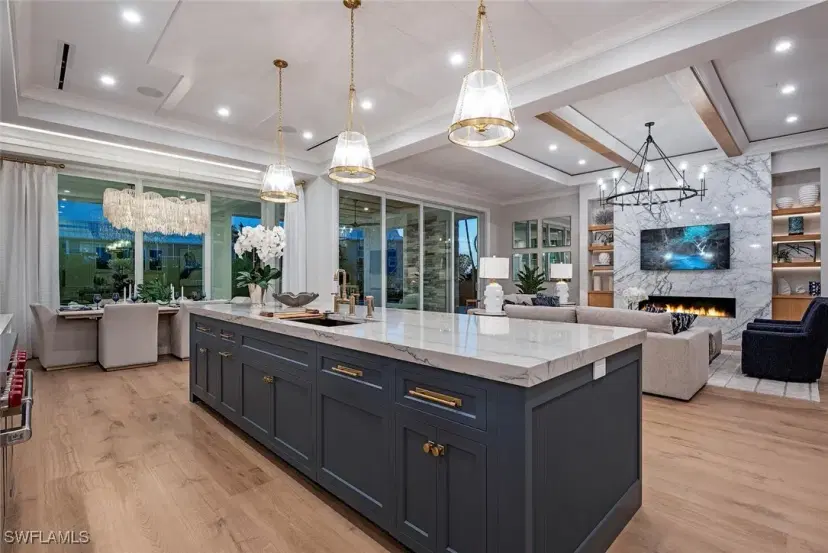 Picture of 1380 Pelican Ave, Naples FL 34102