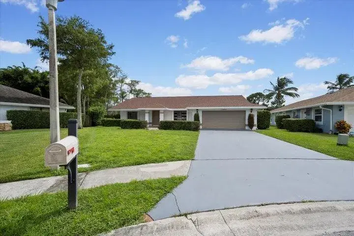 Picture of 13950 Barberry Court, Wellington FL 33414