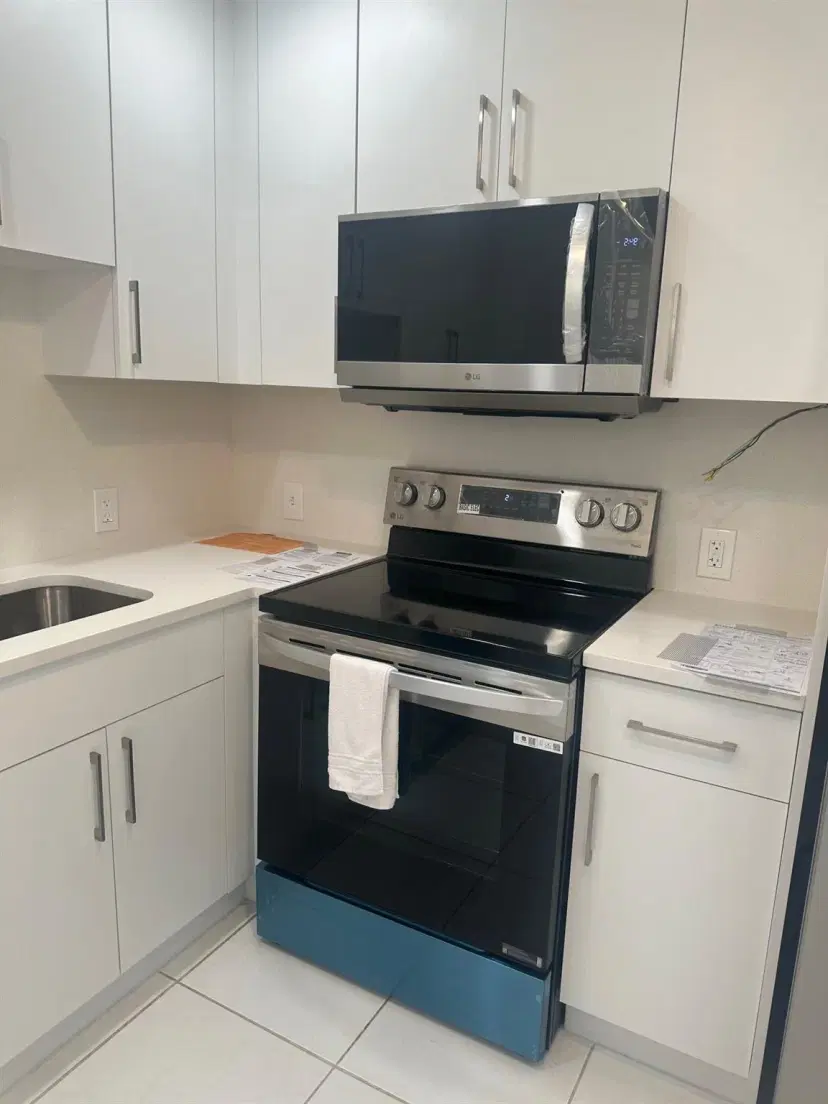 Picture of 228 Preston F 228, Boca Raton FL 33434
