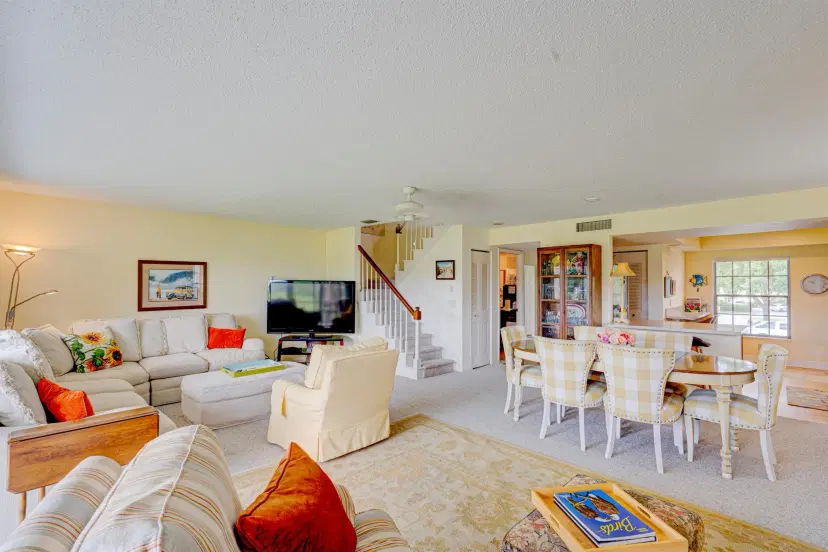 Picture of 18429 SE Wood Haven Lane G, Jupiter FL 33469