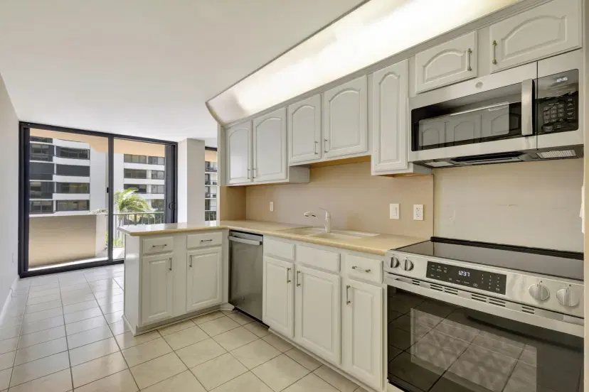 Picture of 4200 N Ocean Drive 2-303, Riviera Beach FL 33404