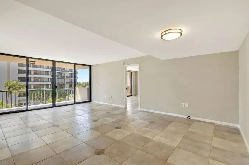 Picture of 4200 N Ocean Drive 2-303, Riviera Beach FL 33404