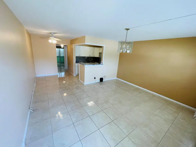 Picture of 142 Sussex H, West Palm Beach FL 33417