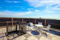 Picture of 2445 W Gulf Dr 43E, Sanibel, FL 33957