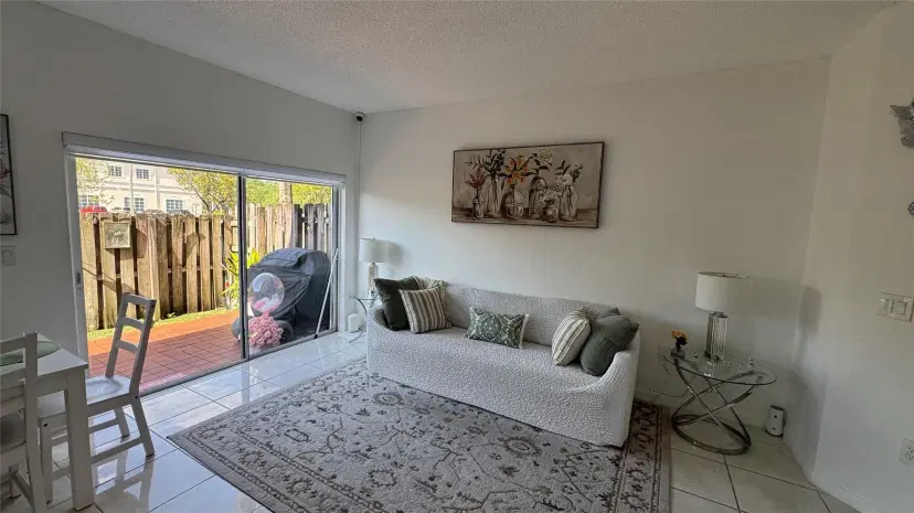 Picture of 9571 SW 1St Ct, Pembroke Pines FL 33025