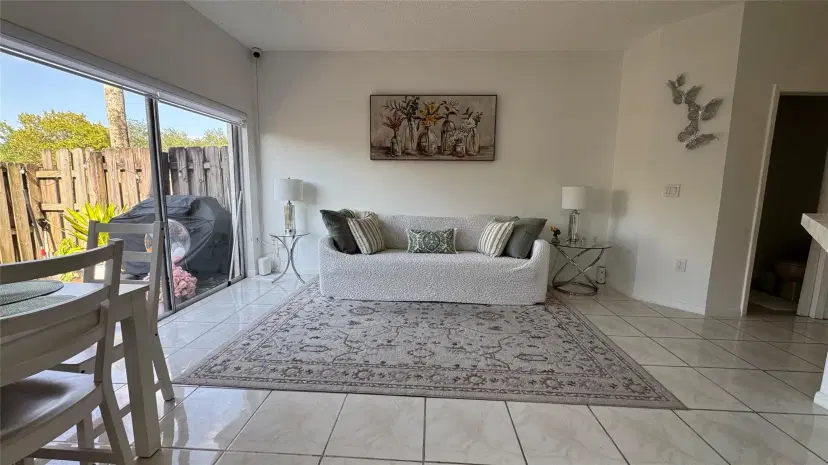 Picture of 9571 SW 1St Ct, Pembroke Pines FL 33025