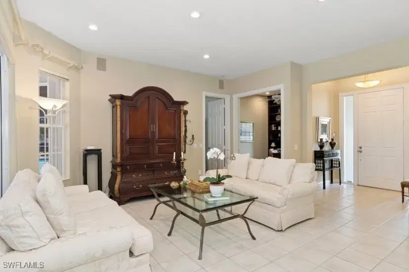 Picture of 3382 Cerrito Ct, Naples FL 34109