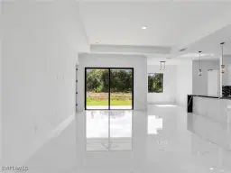 Picture of 2221 Robert Ave, Alva, FL 33920