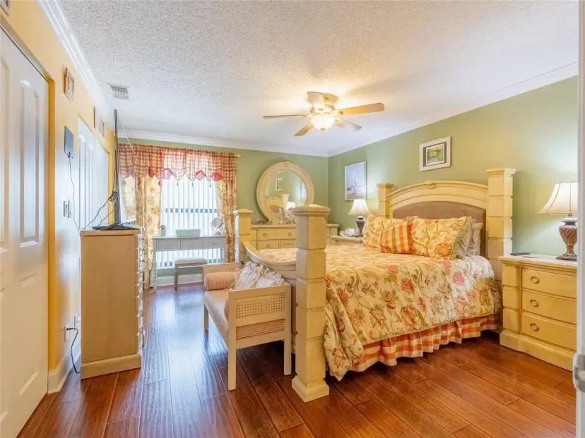 Picture of 1424 NW 97Th Ter 280, Pembroke Pines FL 33024