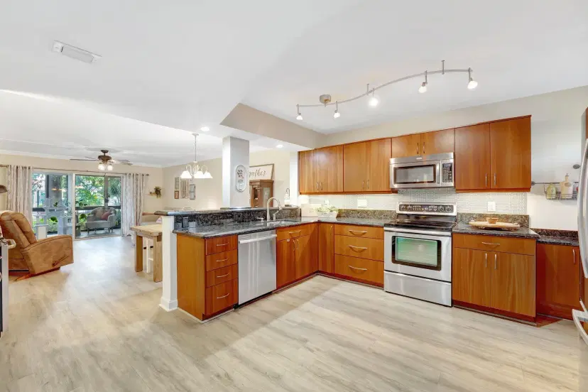 Picture of 2208 S Cypress Bend Drive 103, Pompano Beach FL 33069