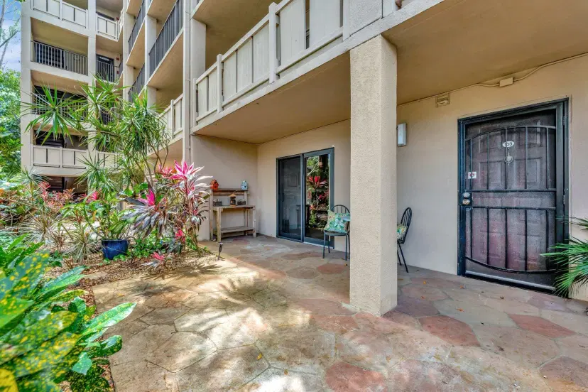 Picture of 2208 S Cypress Bend Drive 103, Pompano Beach FL 33069