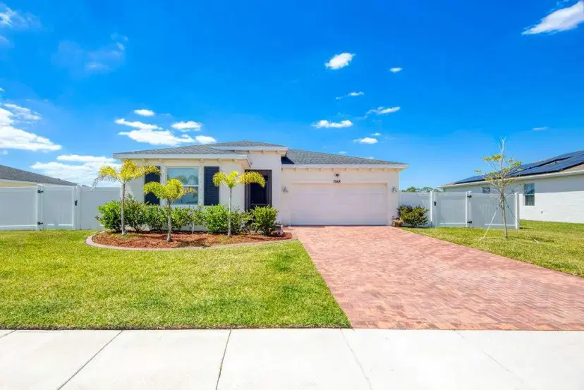 Picture of 7568 NW Deysbrook Lane, Port St Lucie FL 34987