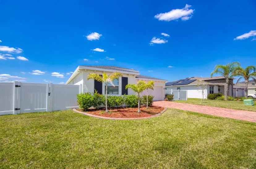 Picture of 7568 NW Deysbrook Lane, Port St Lucie FL 34987