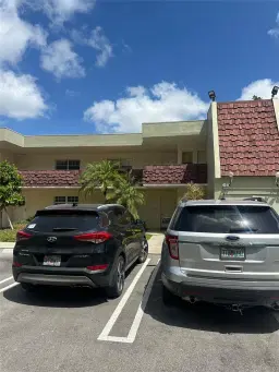Picture of 3151 N Course Ln 204, Pompano Beach, FL 33069