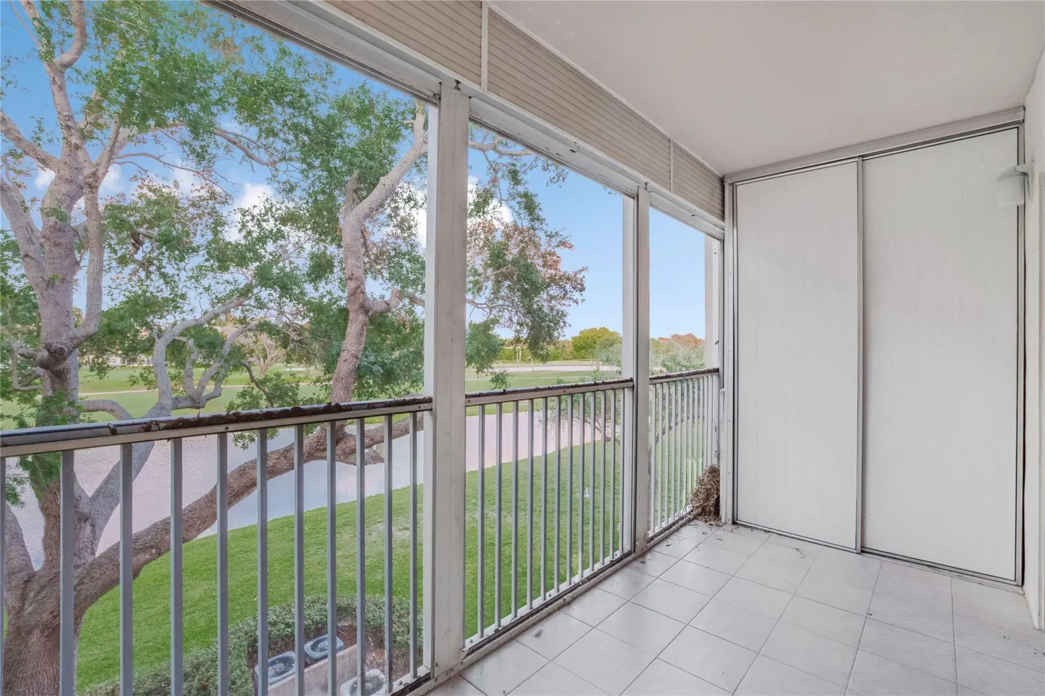 Picture of 1101 SW 128Th Ter 313C, Pembroke Pines, FL 33027