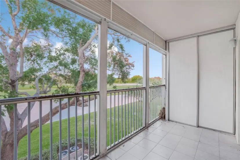 Picture of 1101 SW 128Th Ter 313C, Pembroke Pines FL 33027