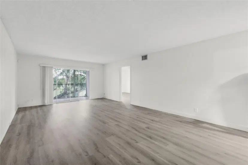 Picture of 1101 SW 128Th Ter 313C, Pembroke Pines FL 33027