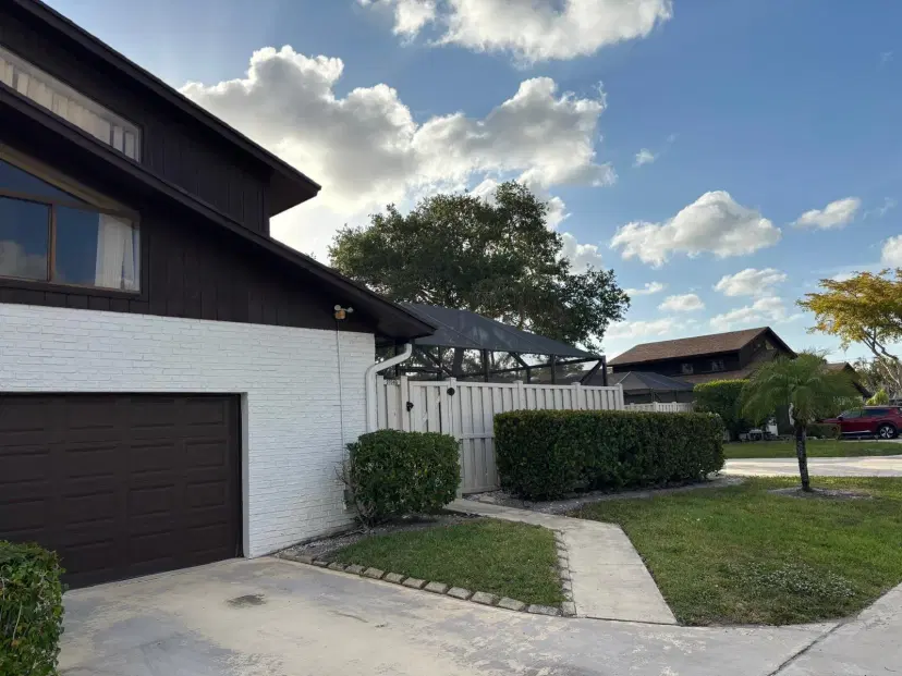 Picture of 9704 N Boca Gardens Circle B, Boca Raton FL 33496