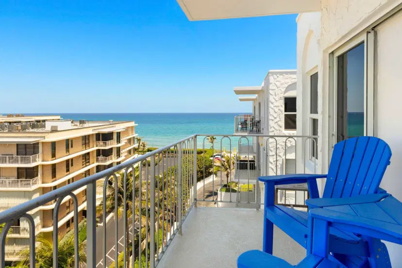 Picture of 3230 S Ocean Boulevard C605, Palm Beach FL 33480