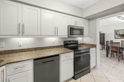 Picture of 3230 S Ocean Boulevard C605, Palm Beach, FL 33480