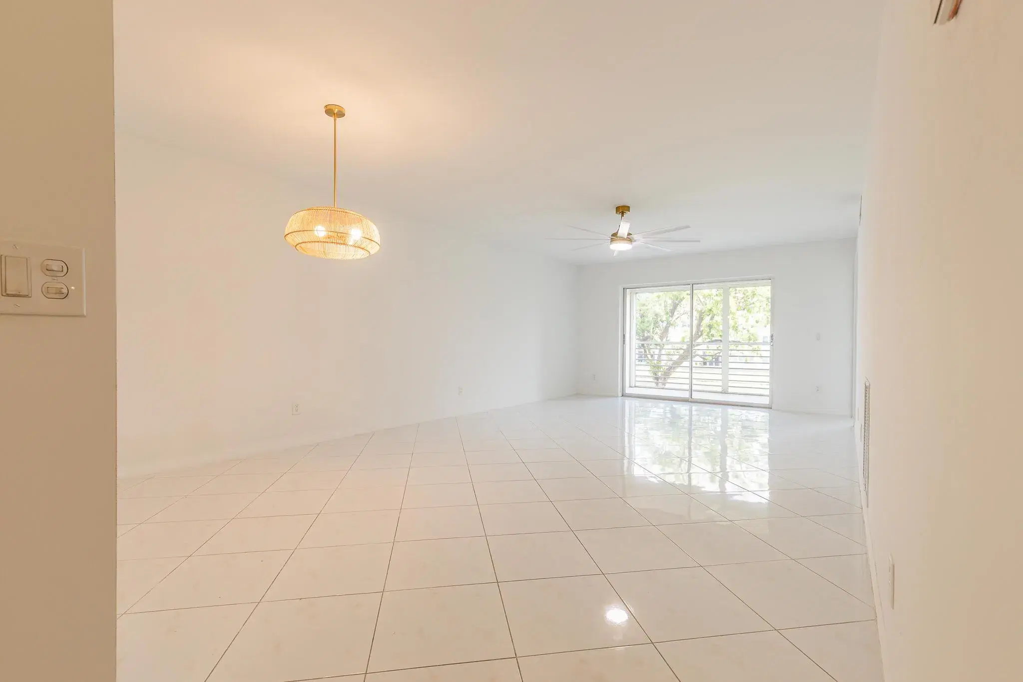 Picture of 10315 NW 24Th Pl Place 204, Sunrise, FL 33322