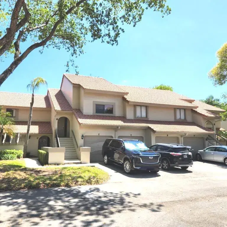 Picture of 5660 Coach House Circle G, Boca Raton, FL 33486